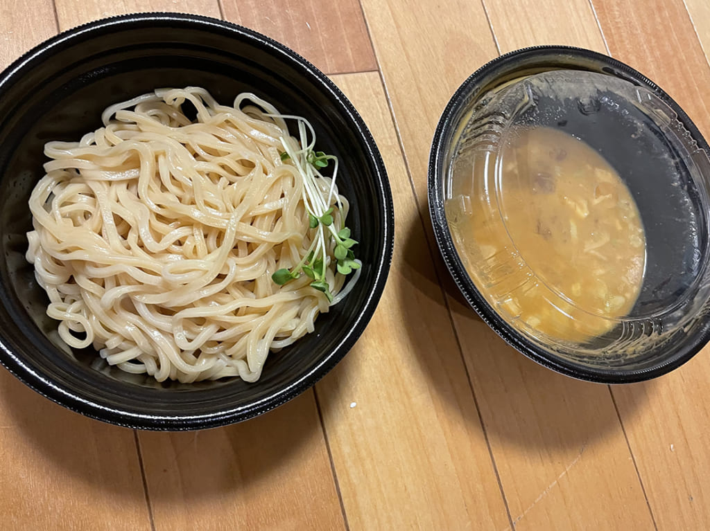 ゴル麺のイチオシ商品「黄金つけ麺」を Uber Eatsで頼んでみた